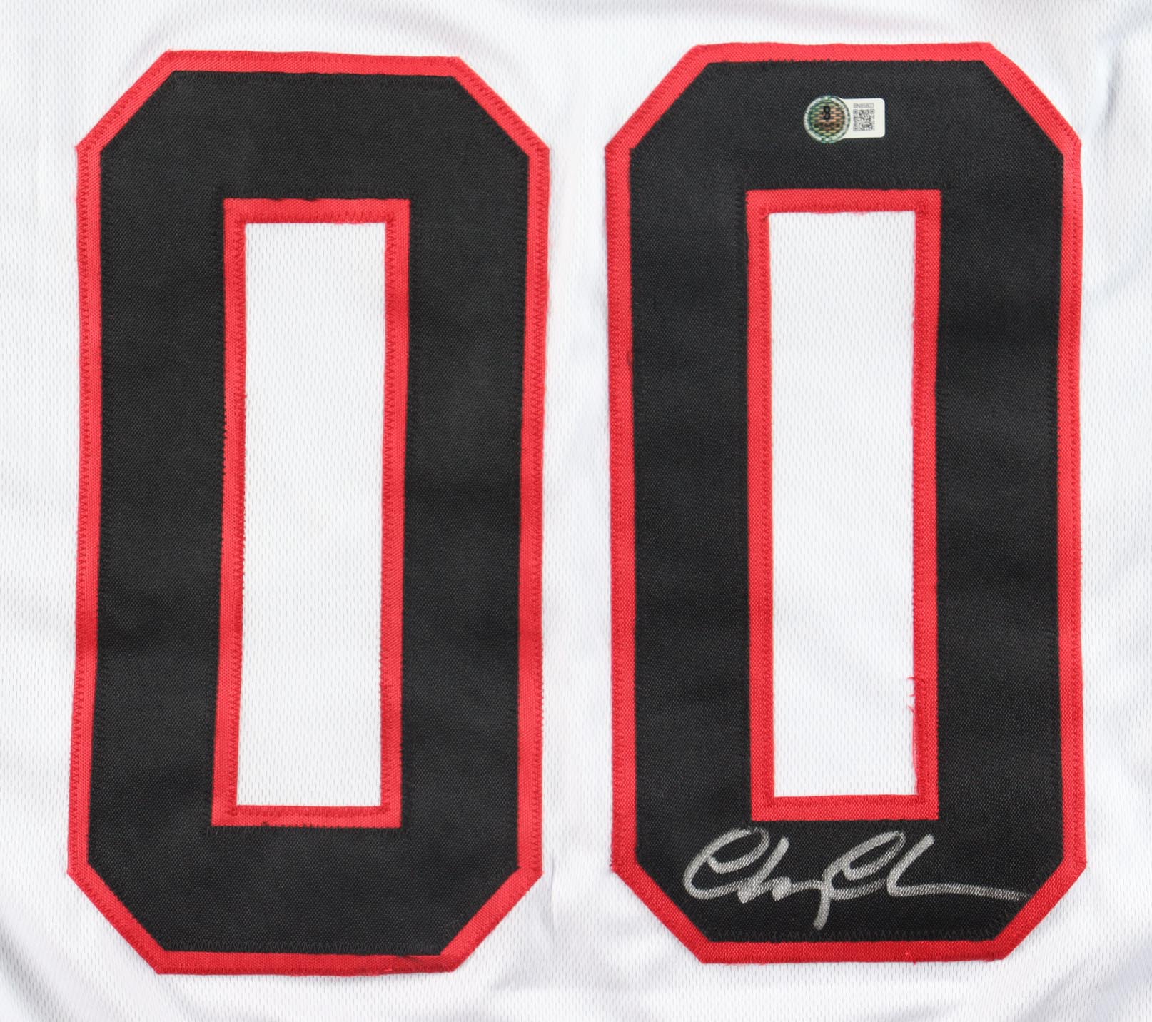 Chevy Chase Signed Jersey (Beckett) "National Lampoon's Christmas Vacation" - Chicago Blackhawks Jersey